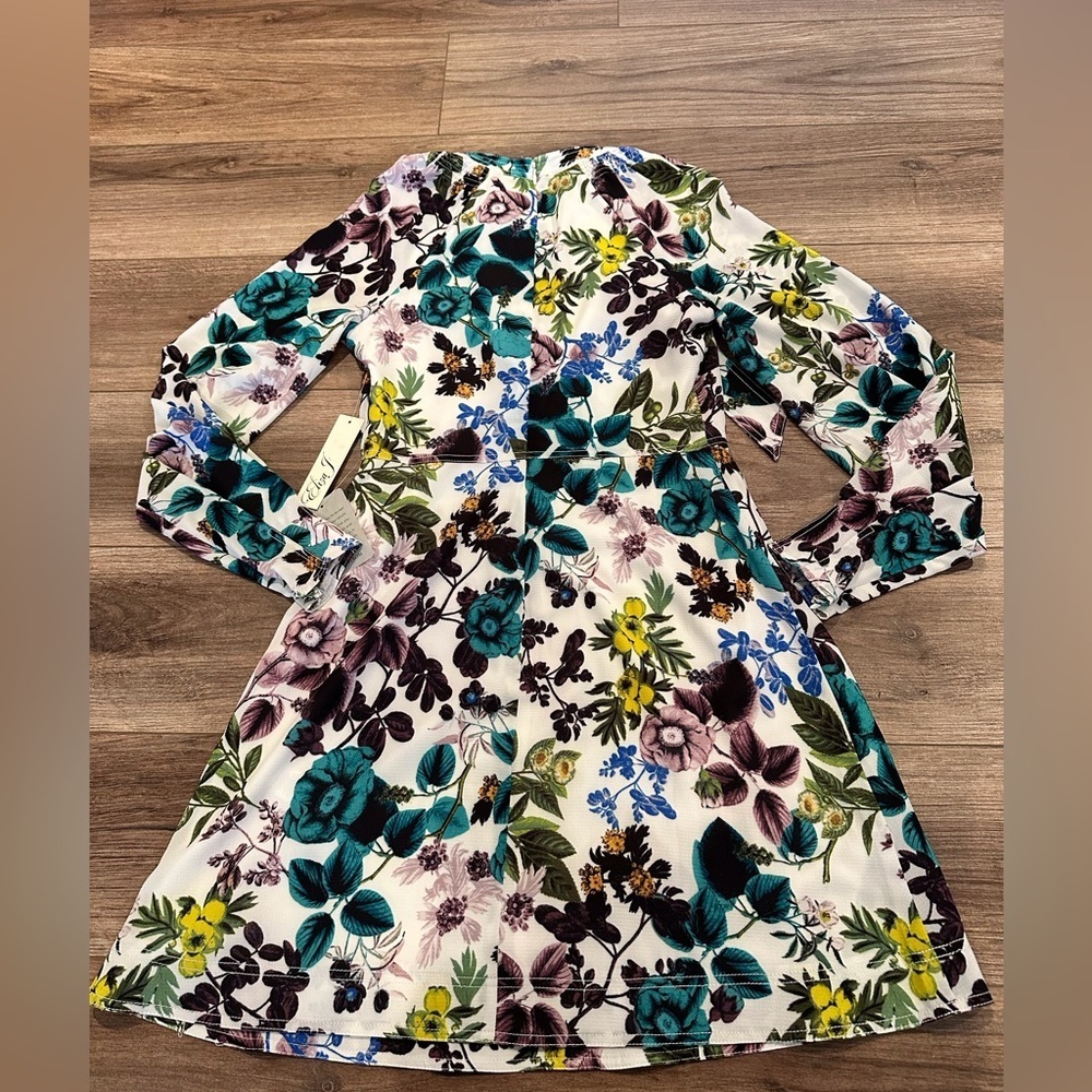 NWT! Eliza J Ivy Pebbled Crepe Tie Neck Floral Dress Size 6 - Picture 13 of 16